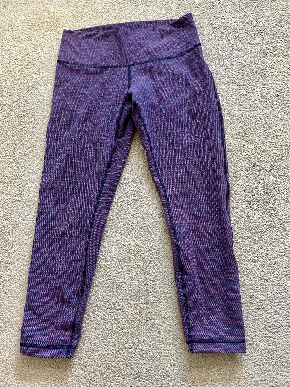 lululemon athletica Girls Heathered Purple Capri Leggings